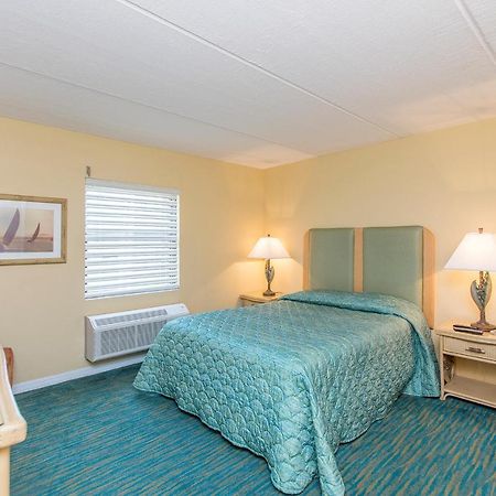 Seven Seas Resort - Daytona Beach Дейтона-Бич-Шорс Экстерьер фото