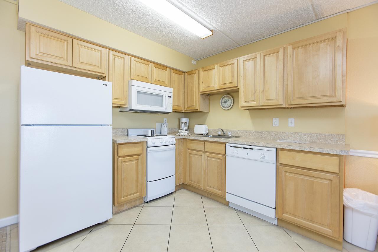 Seven Seas Resort - Daytona Beach Дейтона-Бич-Шорс Экстерьер фото