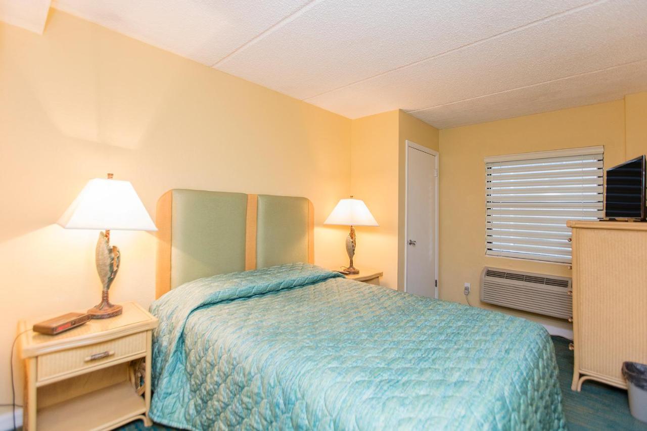 Seven Seas Resort - Daytona Beach Дейтона-Бич-Шорс Экстерьер фото
