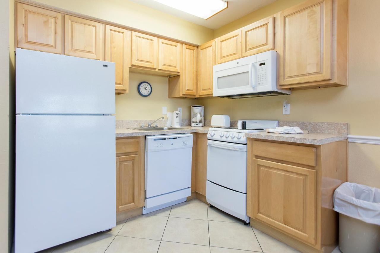 Seven Seas Resort - Daytona Beach Дейтона-Бич-Шорс Экстерьер фото